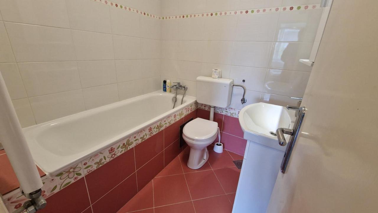 Lovely Condo With Free Parking Liubliana Exterior foto